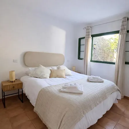 Macaronesia Casa Privada Con Piscina En Lanzarote Hébergement de vacances *